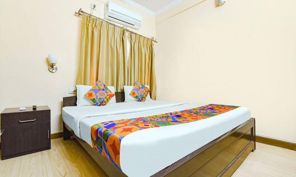 Dover Inn By Bookmerihotel โกลกาตา ภายนอก รูปภาพ