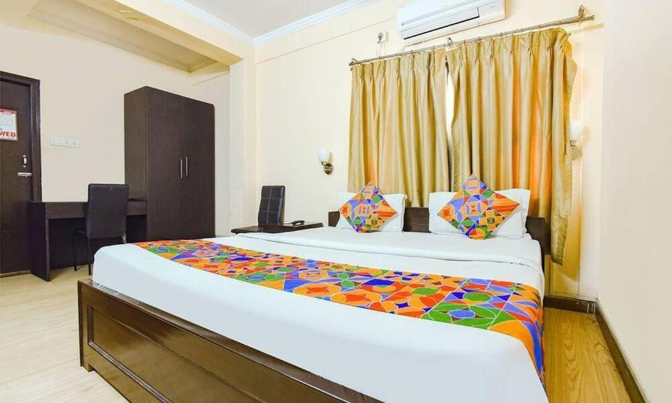 Dover Inn By Bookmerihotel โกลกาตา ภายนอก รูปภาพ